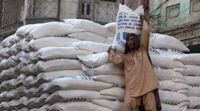 Govt sets sugar’s ex-mill price at Rs165 per kg