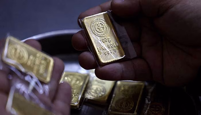 Gold prices post record single-day drop amid global downturn